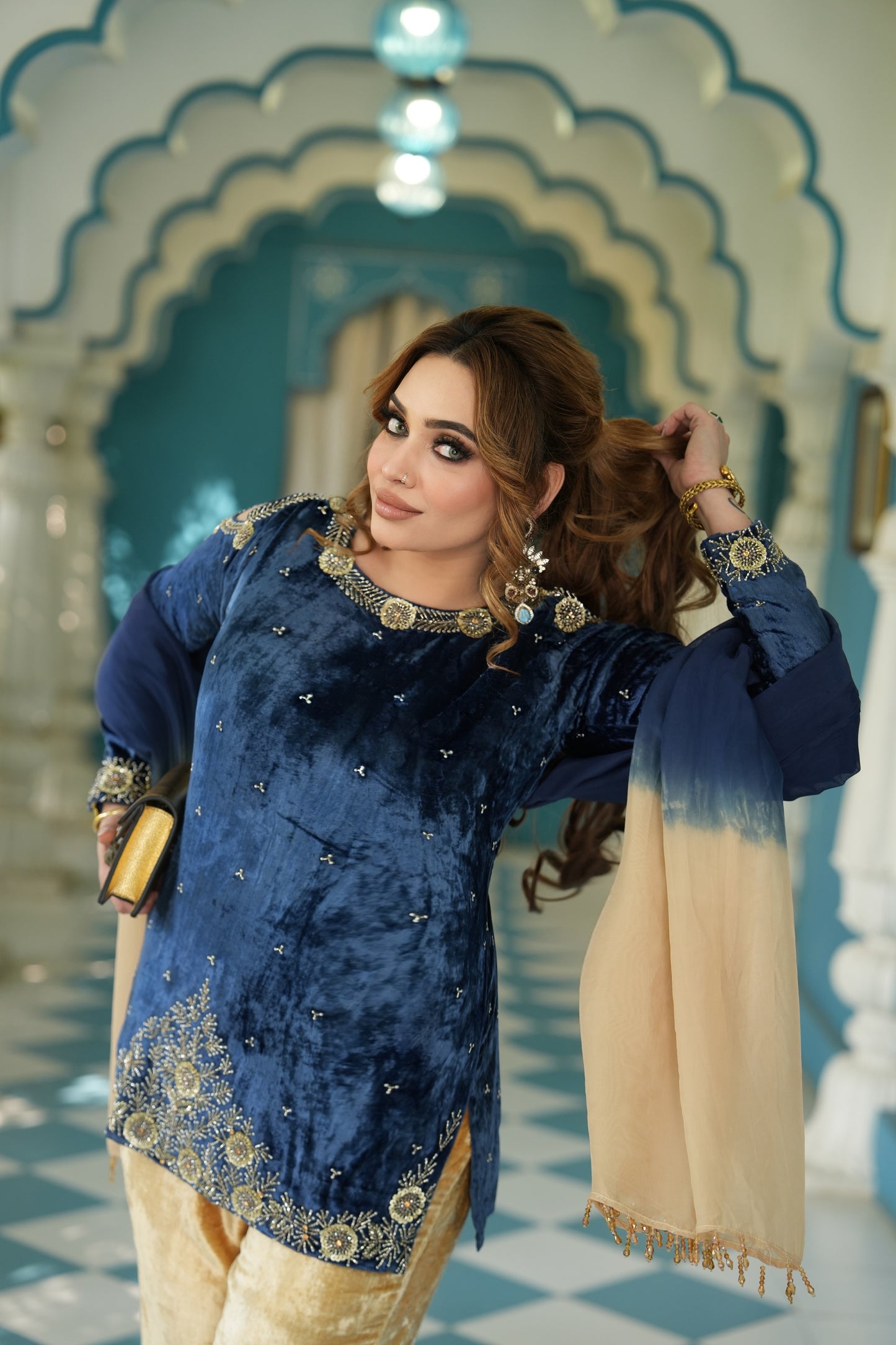 Midnight &Gold Majesty ✨