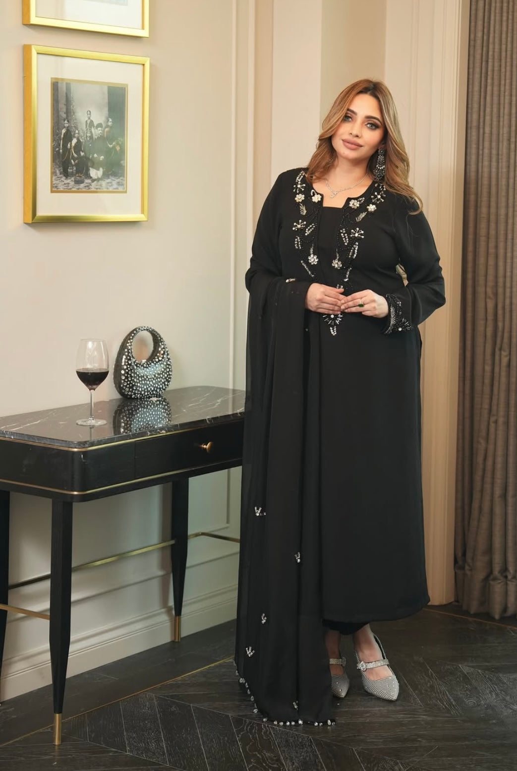 This elegant black long Kamiz dress
