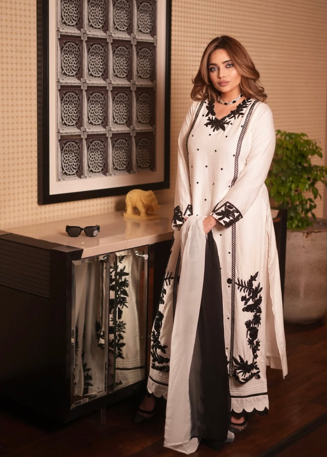 Luxurious jacquard White dress