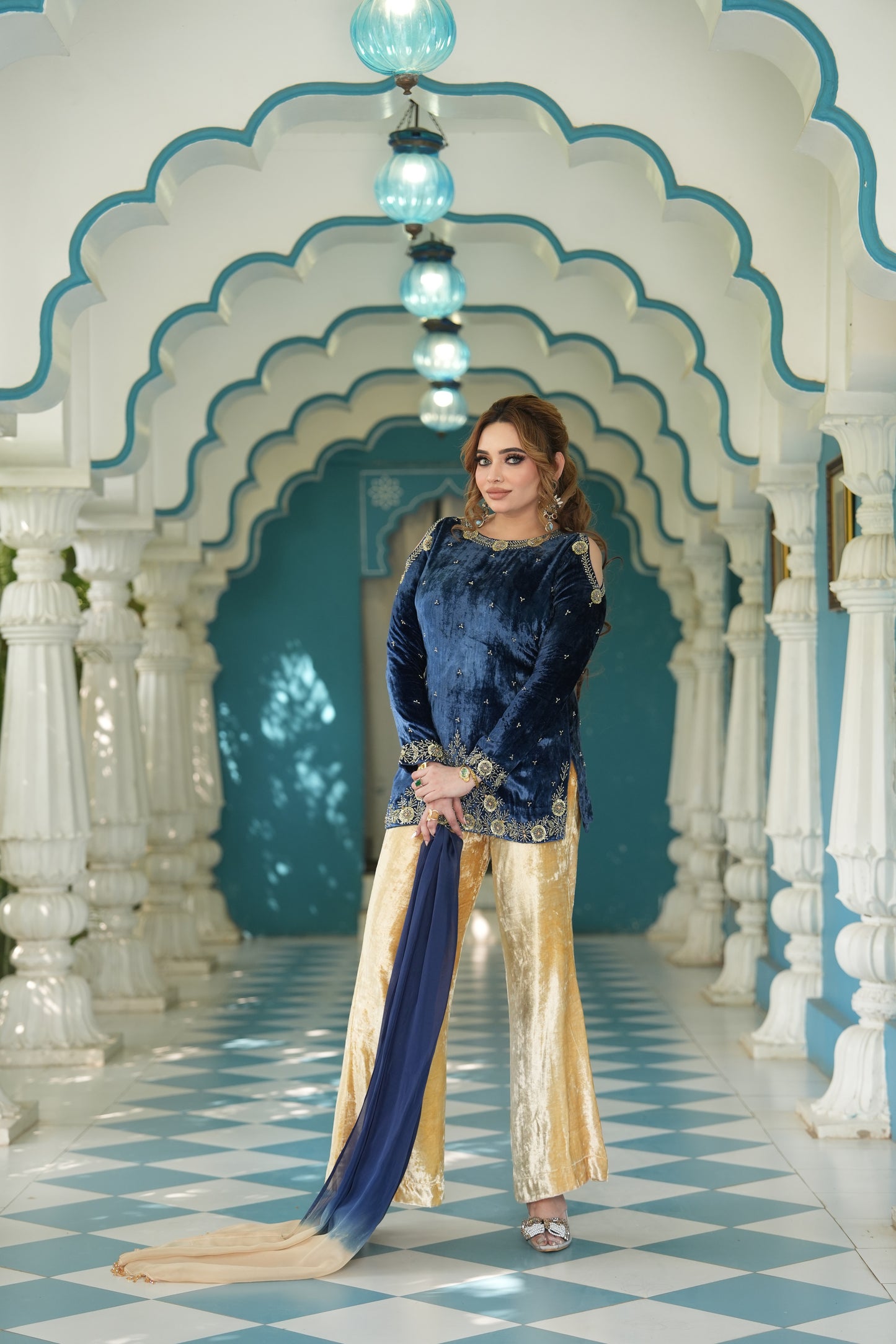 Midnight &Gold Majesty ✨