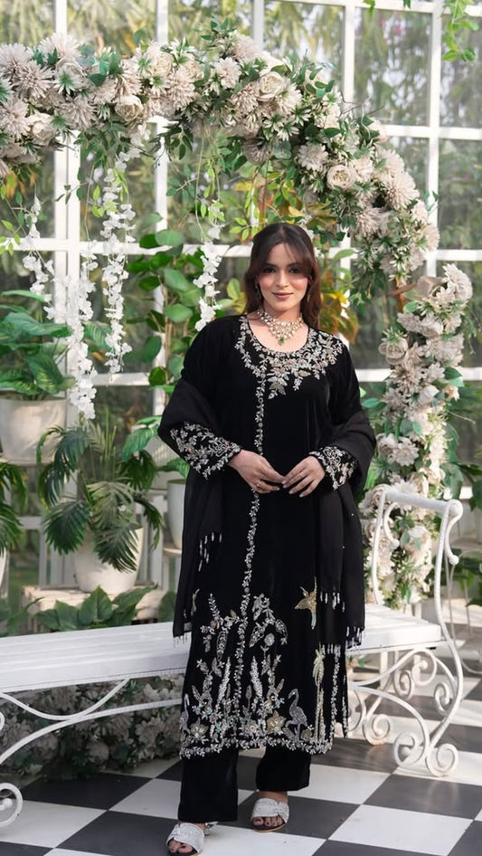 “Noir Garden Elegance”