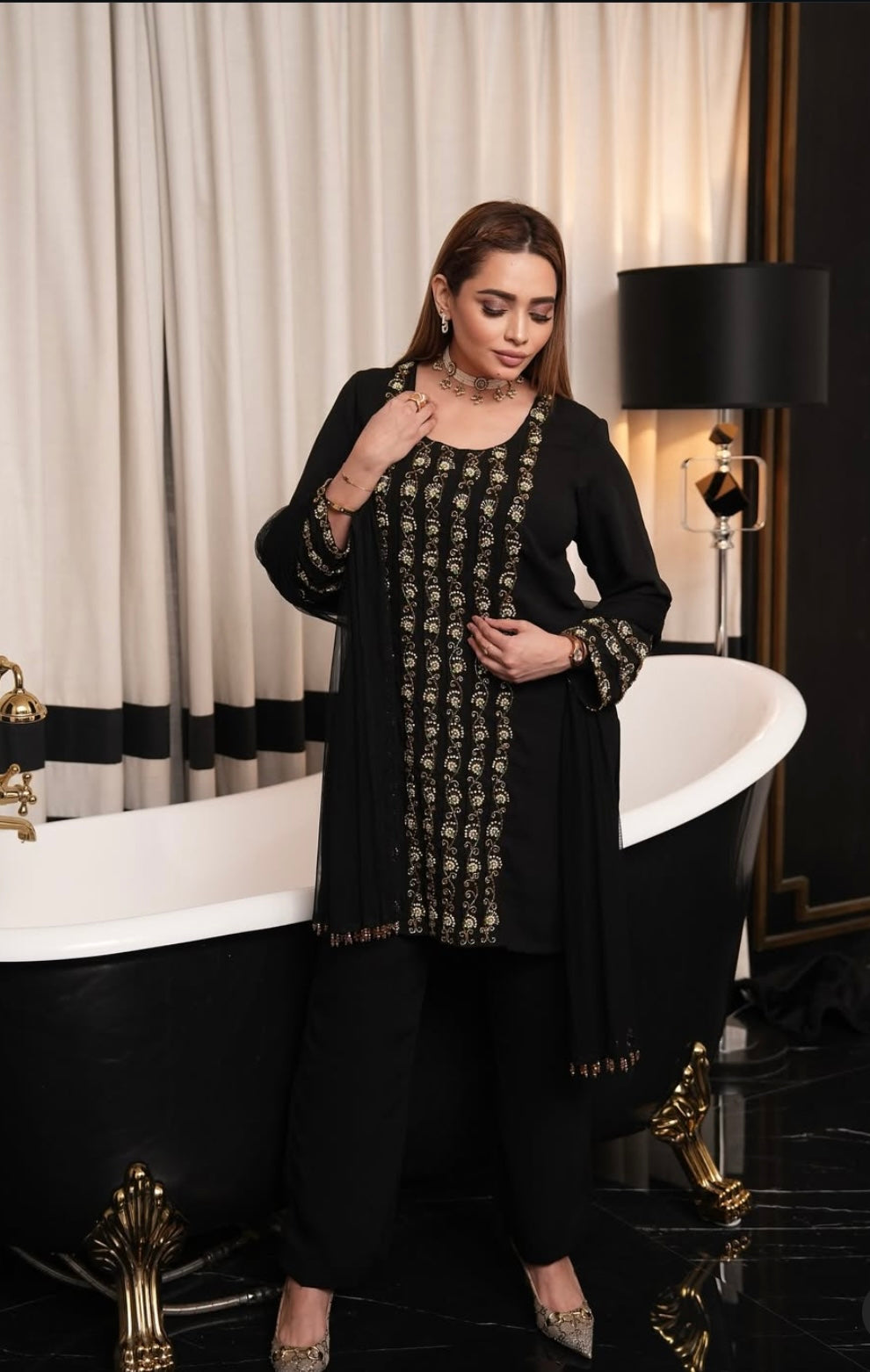 A trendy elegant short black silhouette
