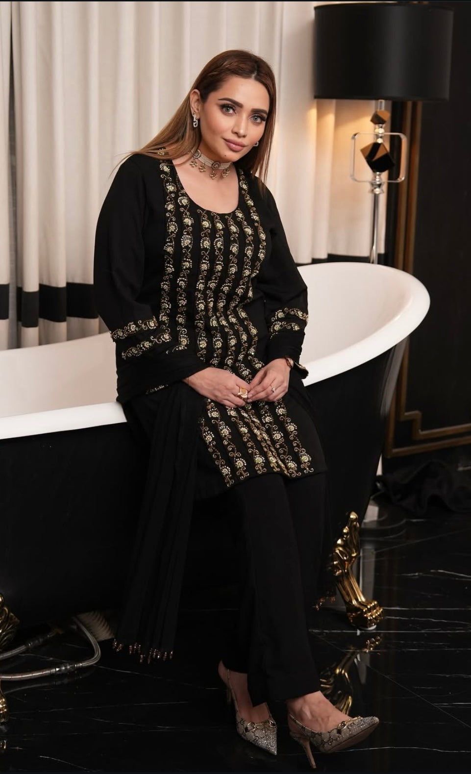 A trendy elegant short black silhouette